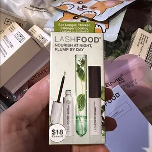 LashFood Phyto-Medic Eyelash Enhancer Kit - White & Green Box